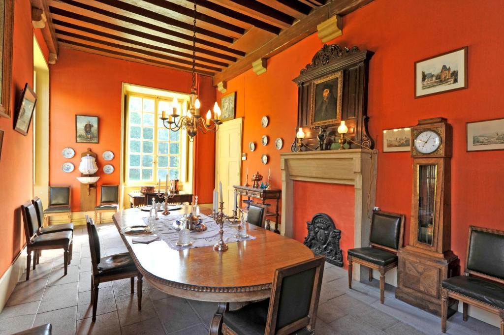 Villeneuve-sur-Allier Chateau Du Riau B&B 외부 사진